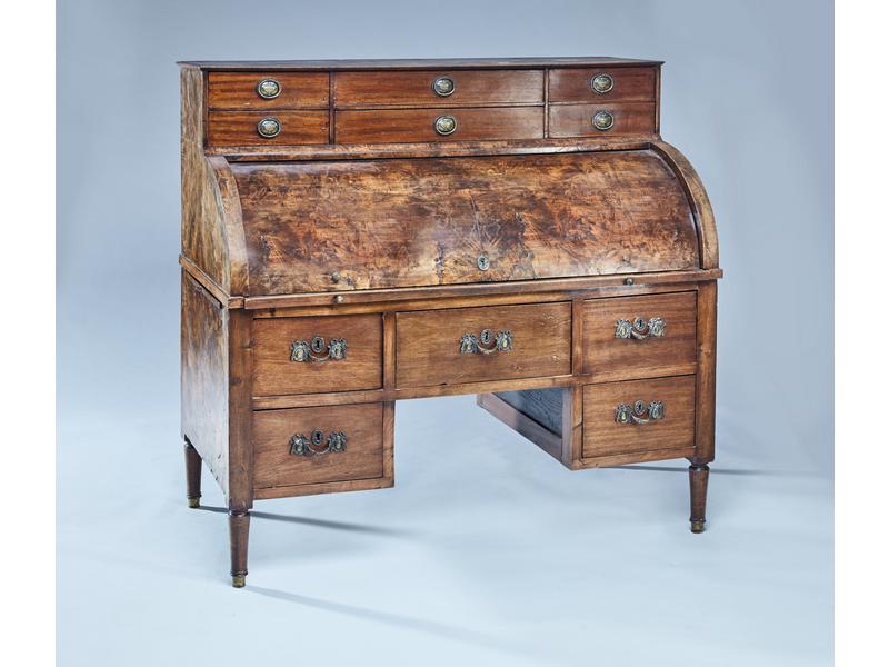 BUREAU à cylindre et gradin en placage de...