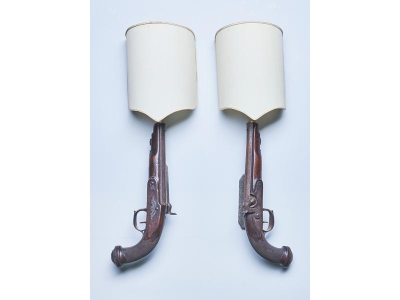 PAIRE DE PISTOLETS D'ARCON à percussion montés...
