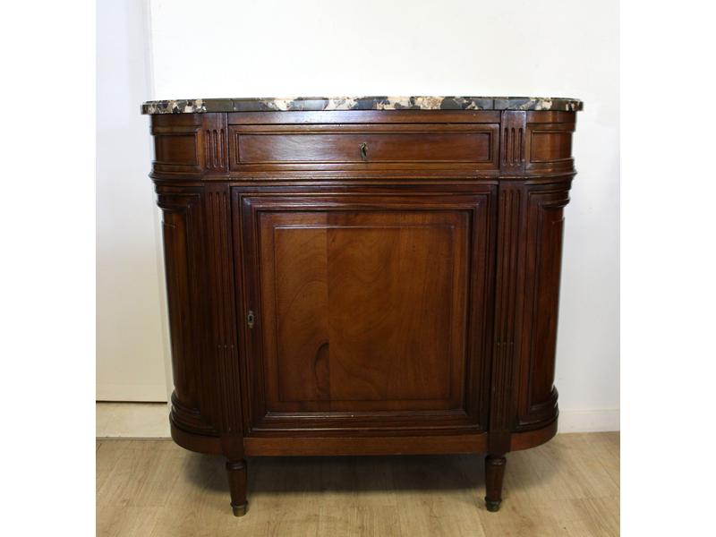 BUFFET-CONFITURIER à hauteur d'appui, en...