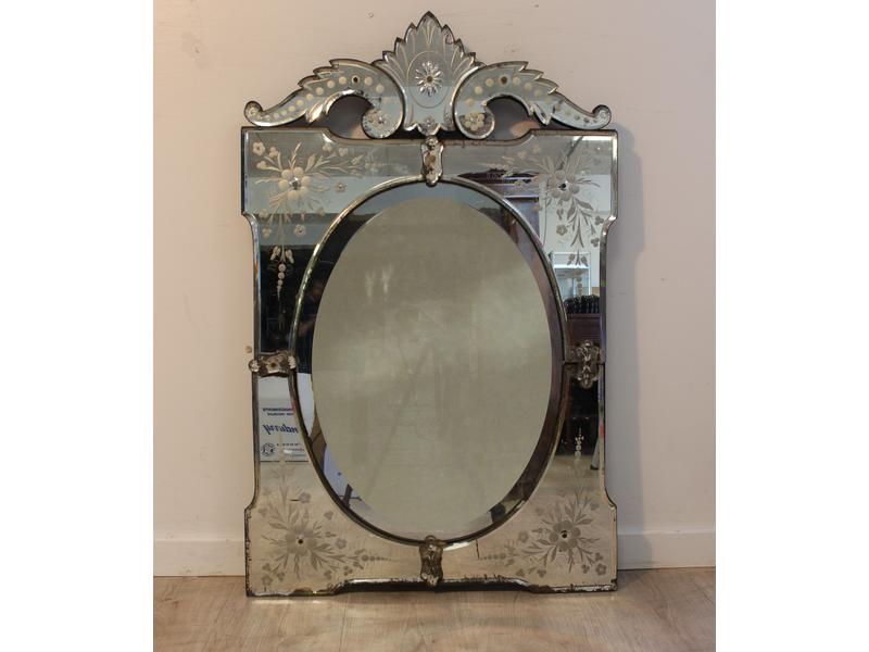 MIROIR dit "de Venise" rectangulaire en verre...
