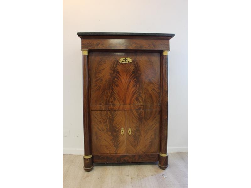 SECRETAIRE en acajou et placage d'acajou...