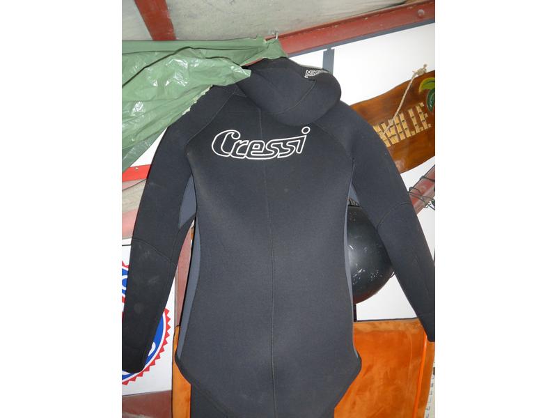 NECESSAIRE DE PECHE  SOUS MARINE