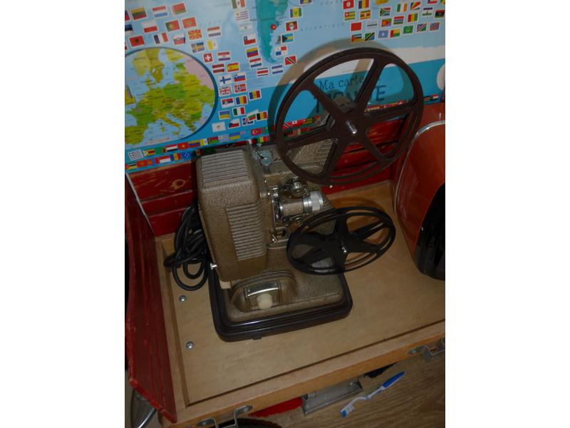 PROJECTEUR Revere 8mm