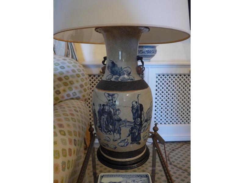 DEUX VASES balustre en grès émaillé bleu,...