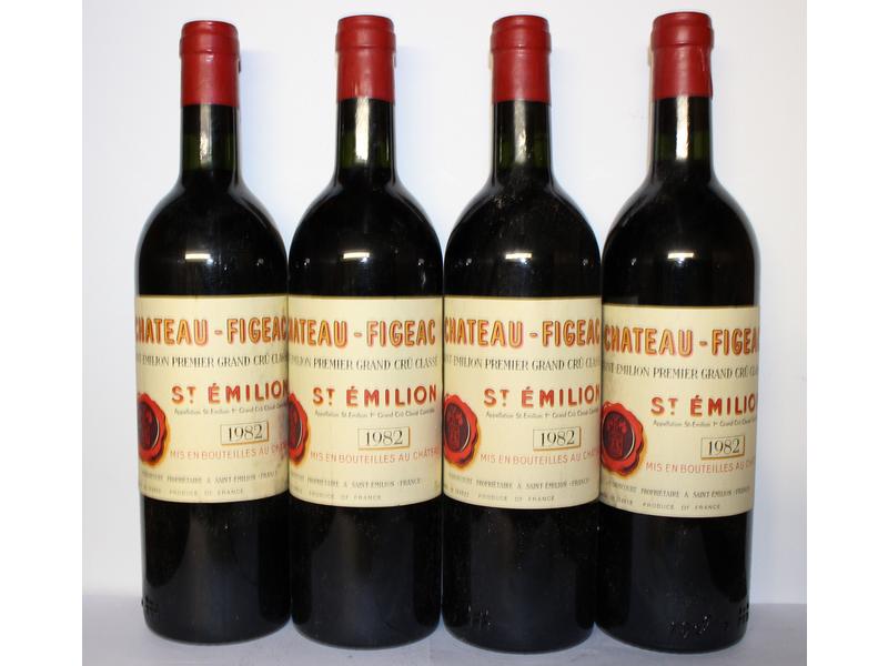 4 Blles. CH. FIGEAC, Saint-Emilion, 1er GCC,...
