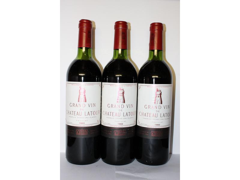3 Blles CH. LATOUR, Pauillac, 1er GCC, 1...