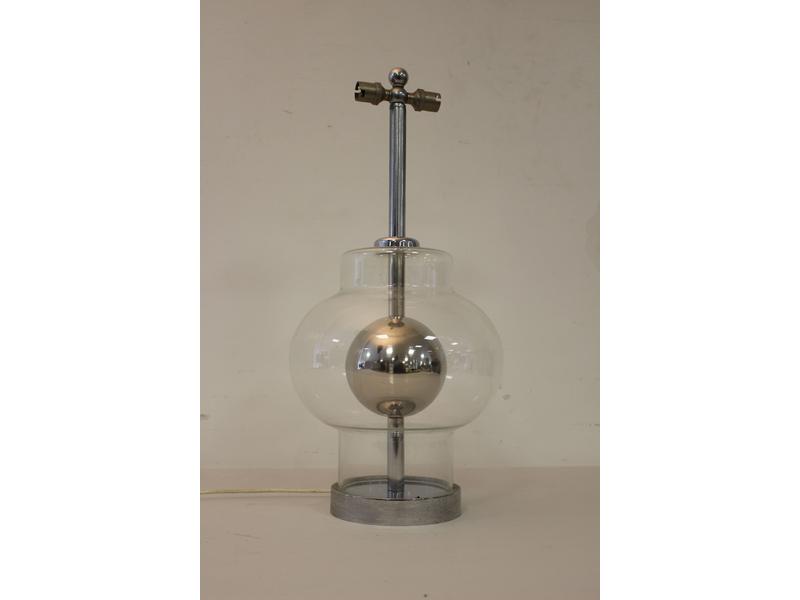 LAMPE en verre de forme globe à monture ...