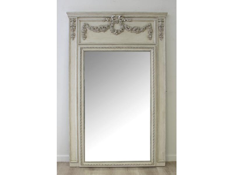 MIROIR en trumeau de forme rectangulaire...