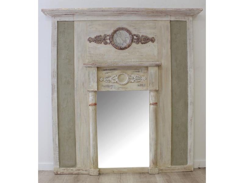TRUMEAU DE BOISERIE en bois peint sculpté...