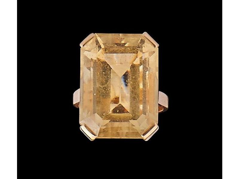 BAGUE en or jaune (18K) et citrine octog...