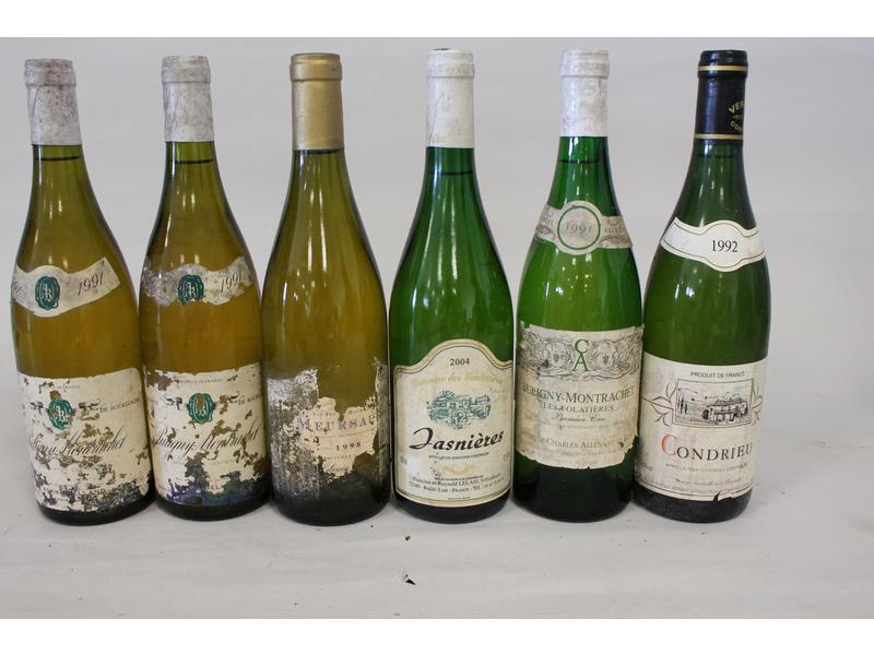 Lot de 6 blles de vin blanc comprenant,: