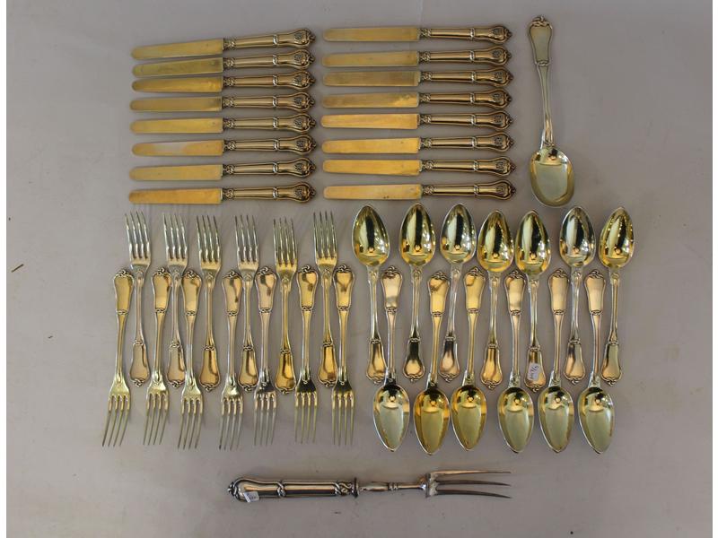 MENAGERE à entremets en argent doré (vermeil),...