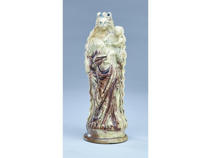 VIERGE D'ACCOUCHEE en terre vernissée à glaçure...