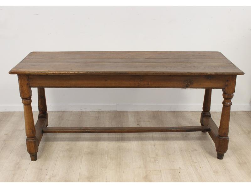 TABLE rectangulaire en chêne à piètement...