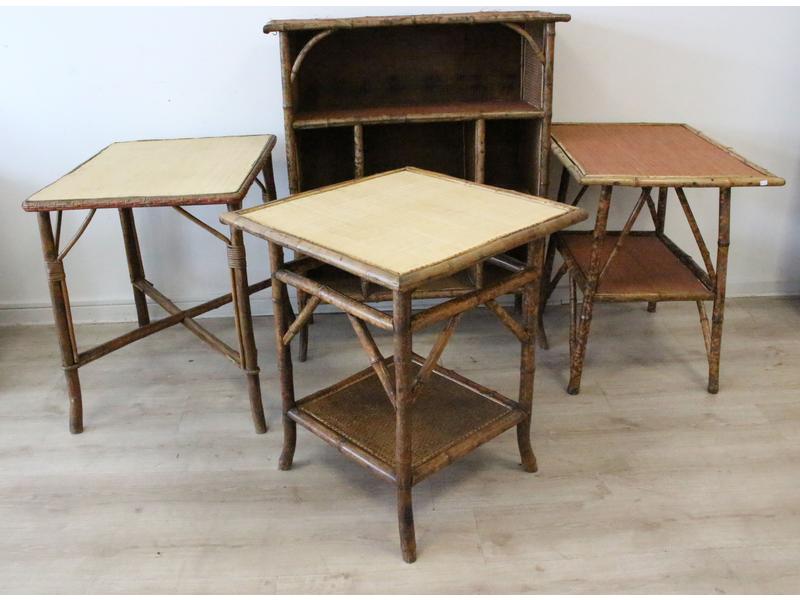 MOBILIER DE SALON en bambou et paille comprenant...