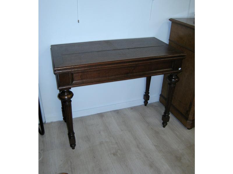 TABLE A JEUX rectangulaire en acajou, le...