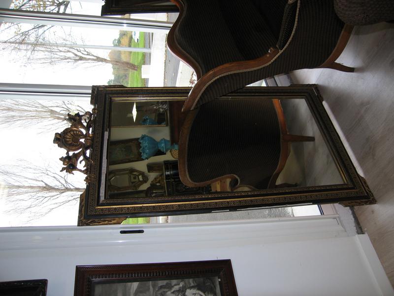 DEUX MIROIRS DE CHEMINEE rectangulaires à...