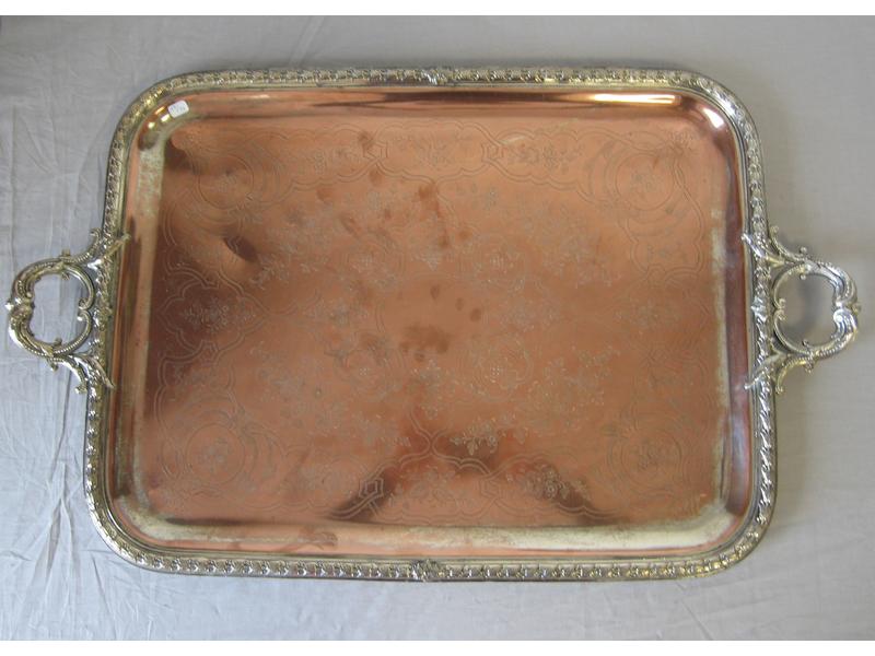 GRAND PLATEAU rectangulaire en metal argenté...