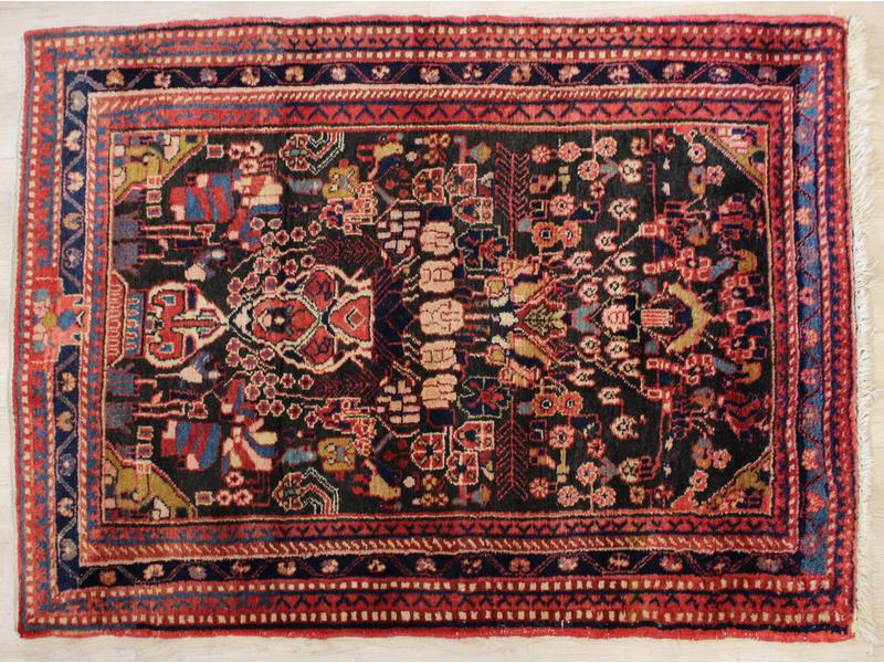 PETIT TAPIS rectangulaire en laine à décor...