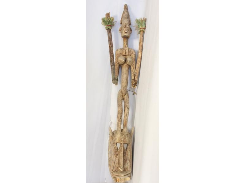 MASQUE-CIMIER en bois sculpté représentant...