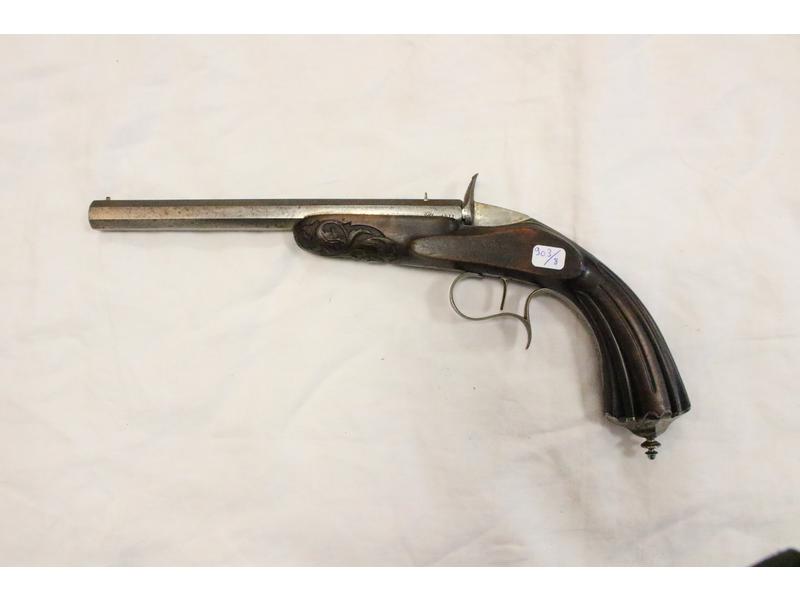 PISTOLET DE TIR système Flobert.