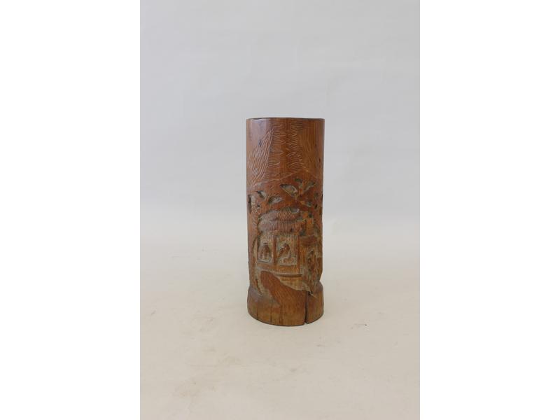 ETUI A PINCEAUX de forme rouleau en bambou...