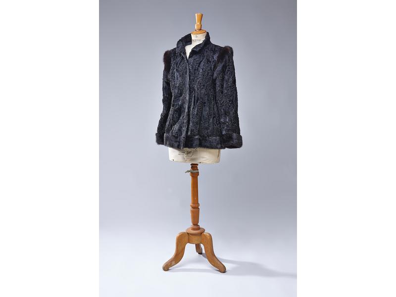 Roger FAURE : VESTE 3/4 en Astrakan Bukhara...