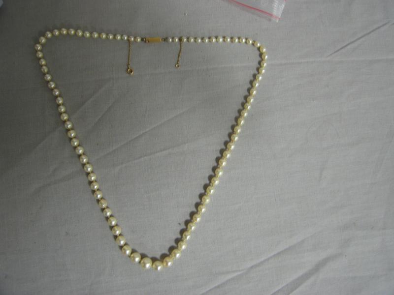 COLLIER DE PERLES de culture en chute, le...