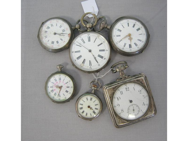 LOT DE SIX MONTRES DE COL ET DE GOUSSET en...