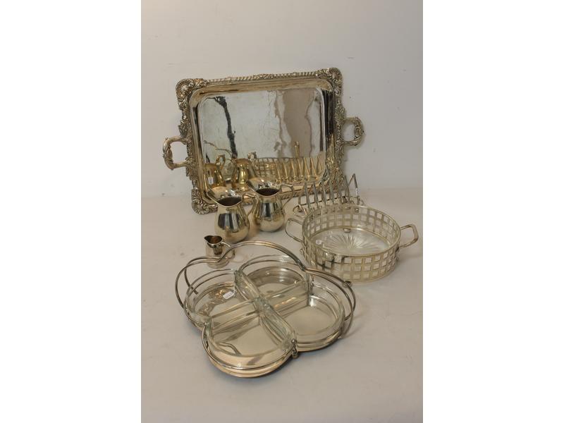 LOT DE METAL ARGENTE comprenant une PAIRE...