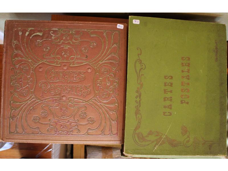 DEUX IMPORTANTS ALBUMS de cartes postales...