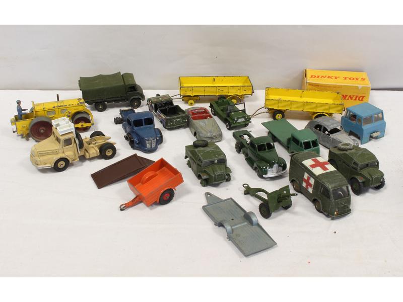 DINKY TOYS