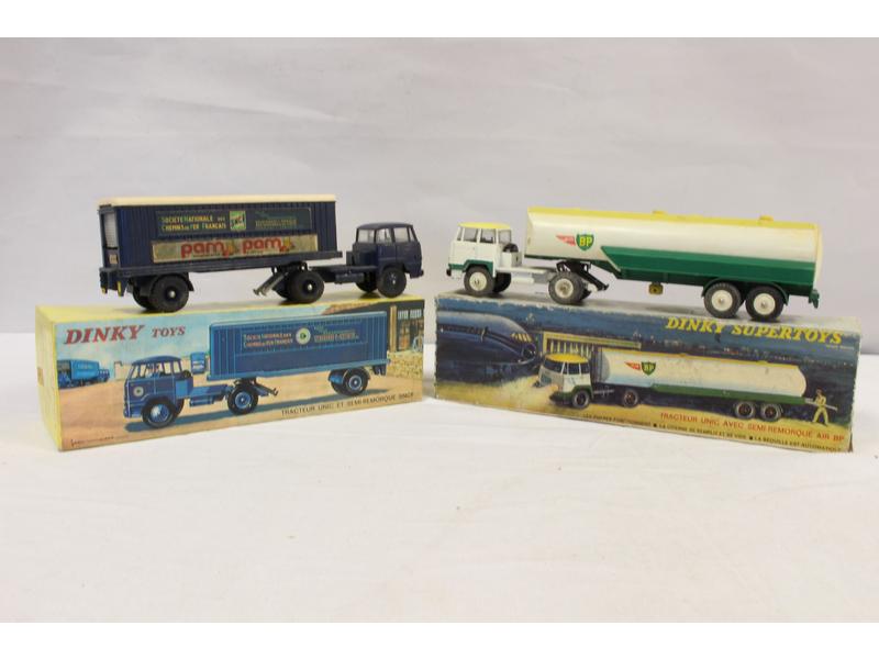 DINKY TOYS
