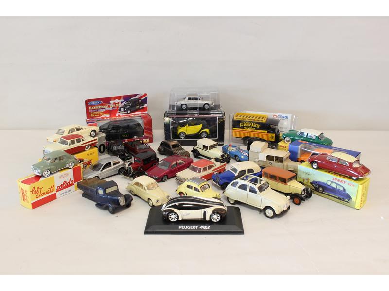 IMPORTANT LOT DE 27 VEHICULES 1/43e, divers...