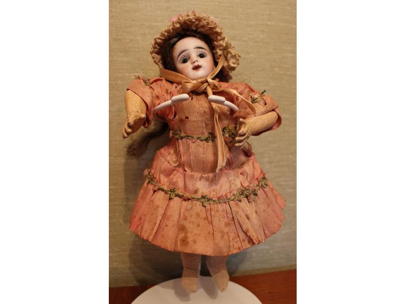 POUPEE type grande mignonnette à tête en...