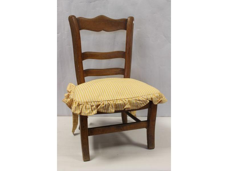 PETITE CHAISE paillée d'enfant, en chêne...