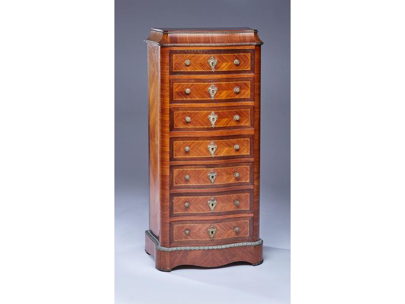 PETIT SECRETAIRE DE DAME en bois de placage,...