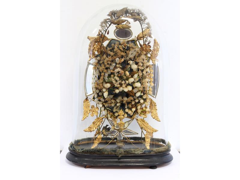 GLOBE DE MARIAGE comprenant un bouquet et...