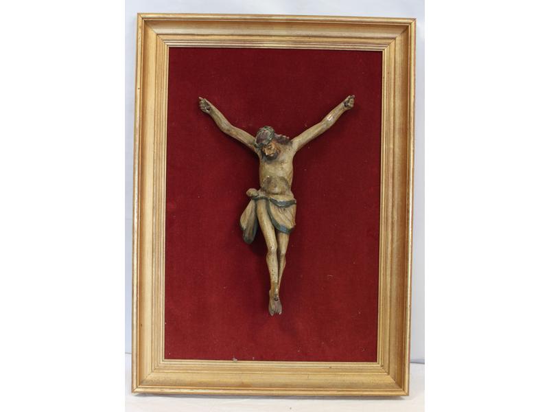 CHRIST en bois sculpté polychrome.