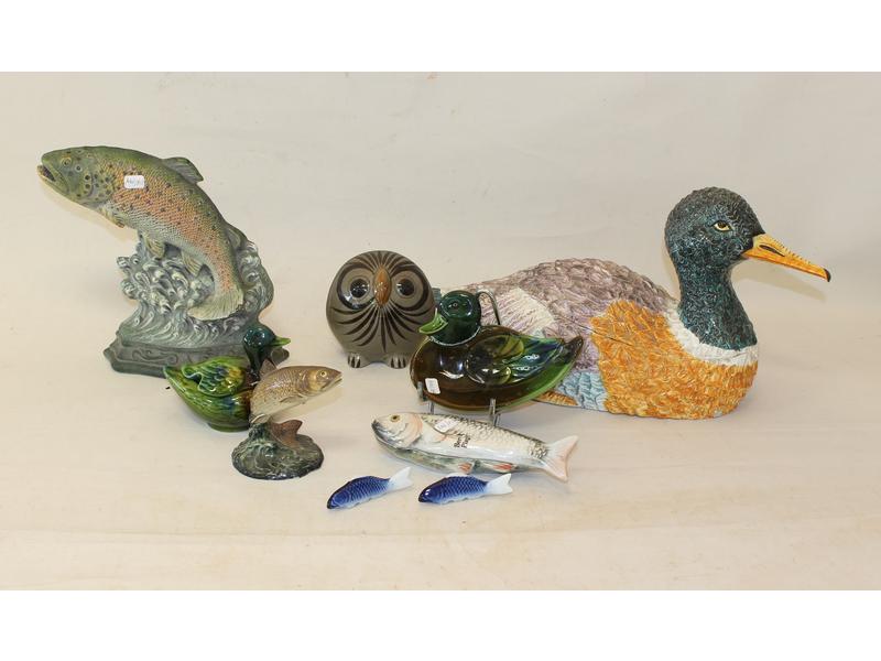 LOT ANIMALIER comprenant une terrine canard...