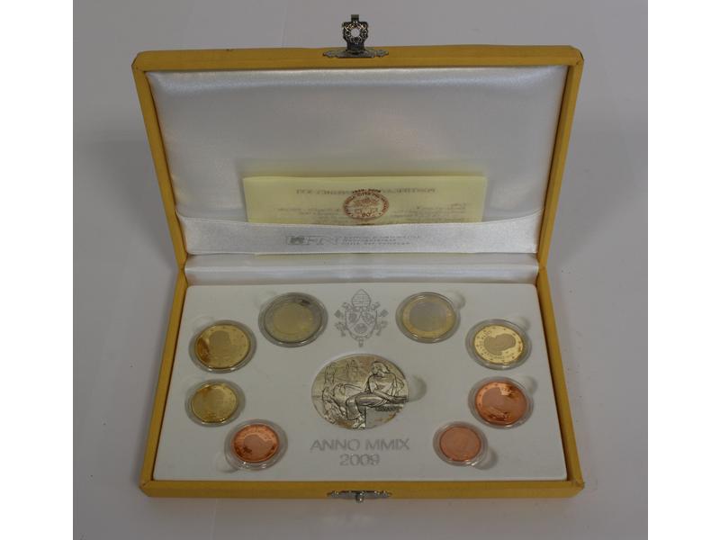 COFFRET de monnaies du Vatican, année 2009,...