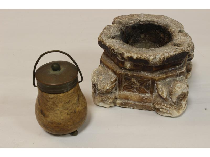 SOCLE DE COLONNE pouvant former MORTIER en...