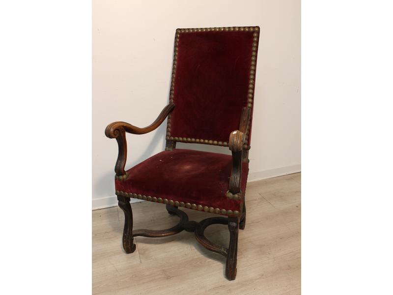 FAUTEUIL A BRAS en chêne à haut dossier et...