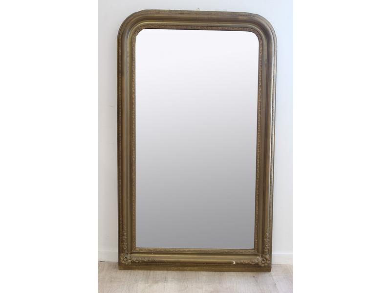 MIROIR rectangulaire en bois et stuc redoré...