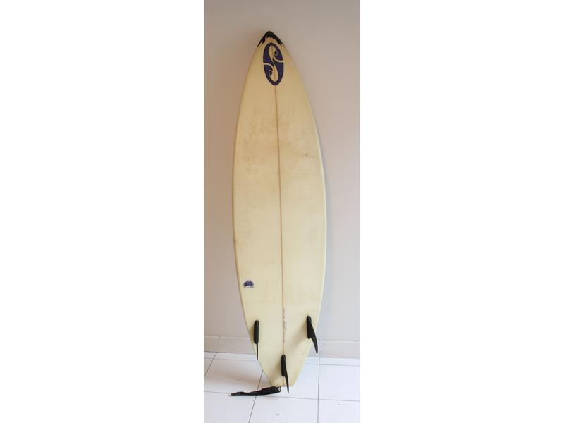 PLANCHE DE SURF short board.
