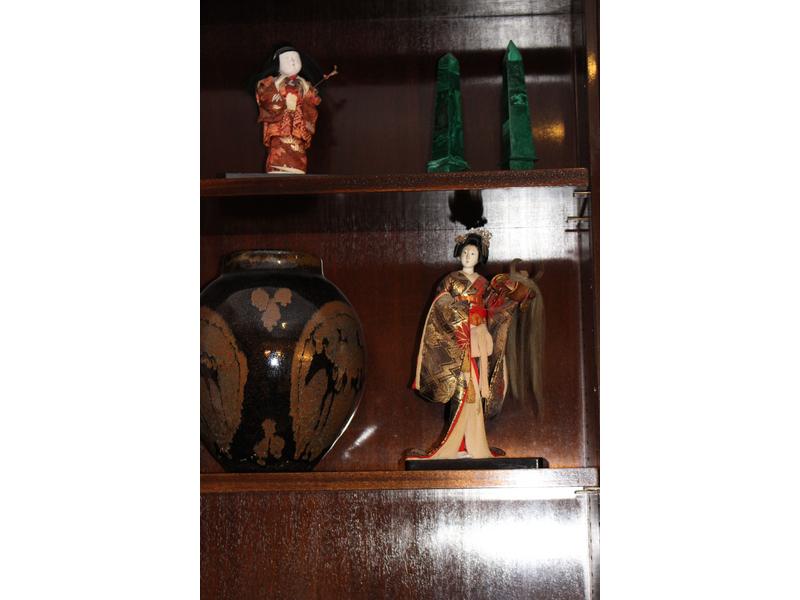 LOT: Deux poupées japonaises en tenue de...