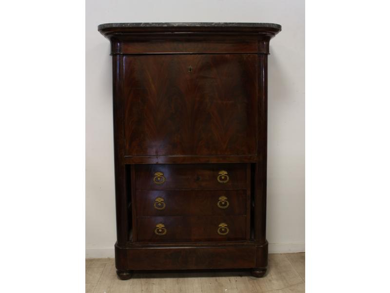 SECRETAIRE rectangulaire en acajou et placage...