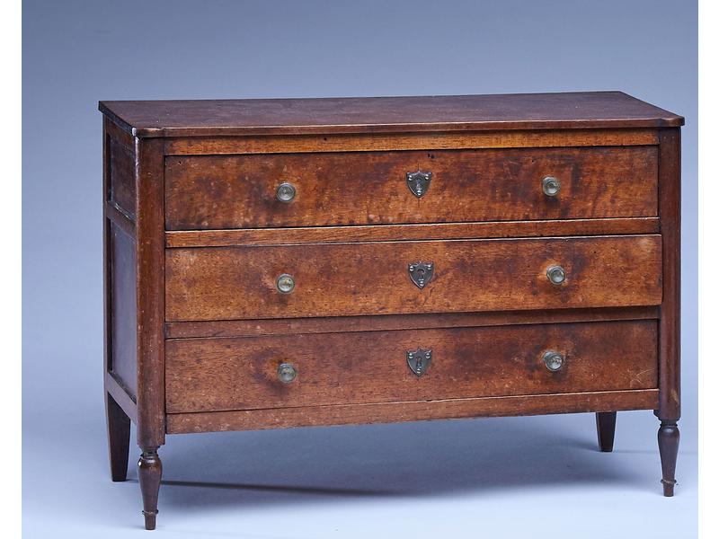 COMMODE DE MAÎTRISE en acajou et placage...