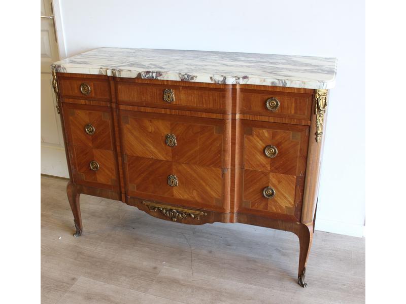 COMMODE rectangulaire à ressaut central en...