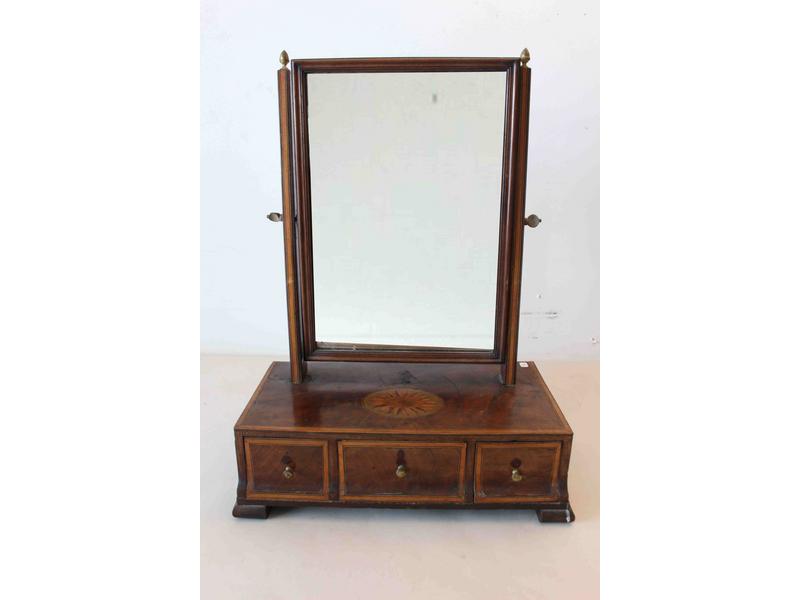 MIROIR DE TABLE en acajou et placage d'acajou...